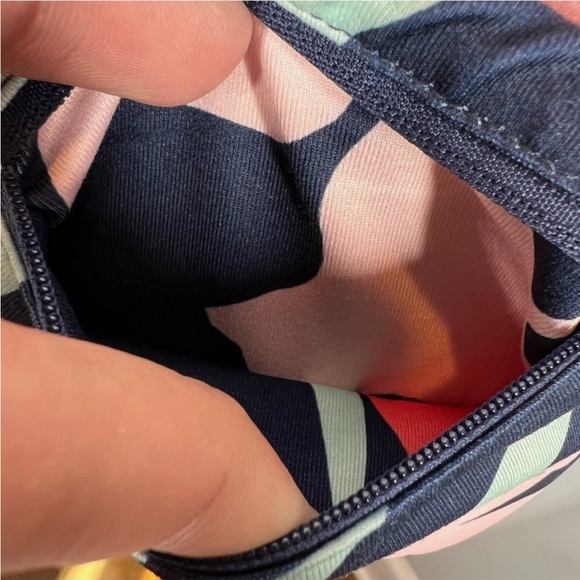 EUC Champion High Waist Printed Leggings - Picture 8 of 9